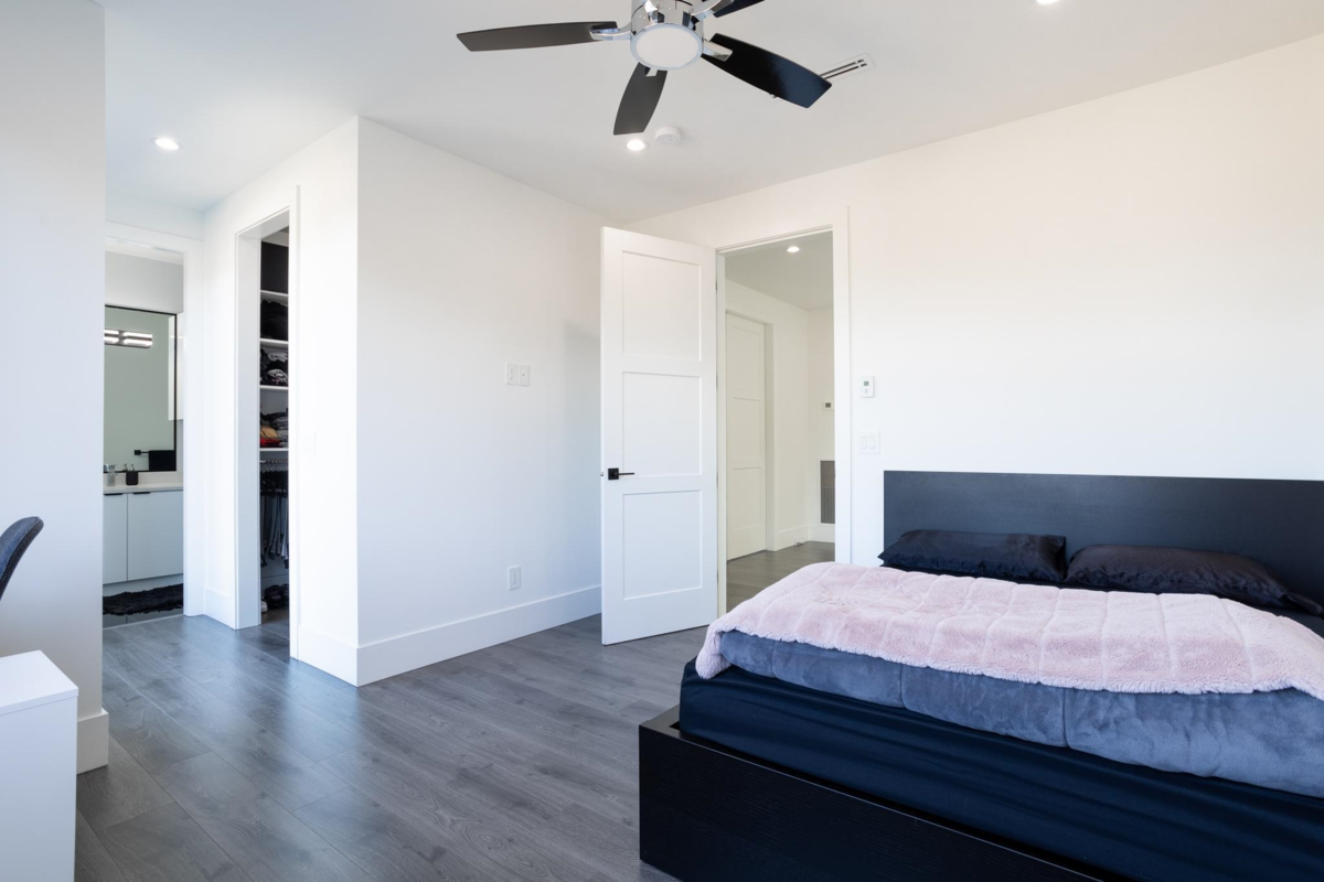 Swimming Pool Photo of 12682 78 Avenue, Surrey, BC