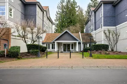 109 9650 148 Street, Surrey, BC, Surrey — Apartment/Condo for sale