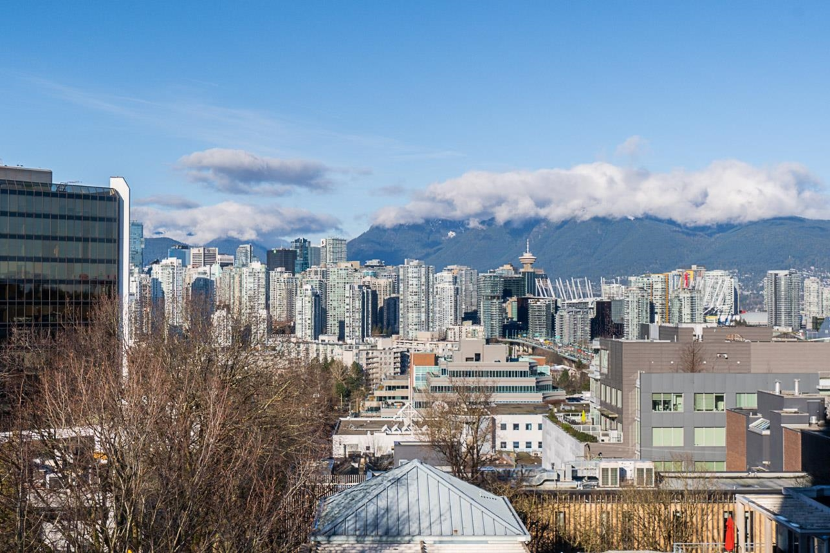 Garden / Landscaping Photo of 802 2668 Ash Street, Vancouver, BC