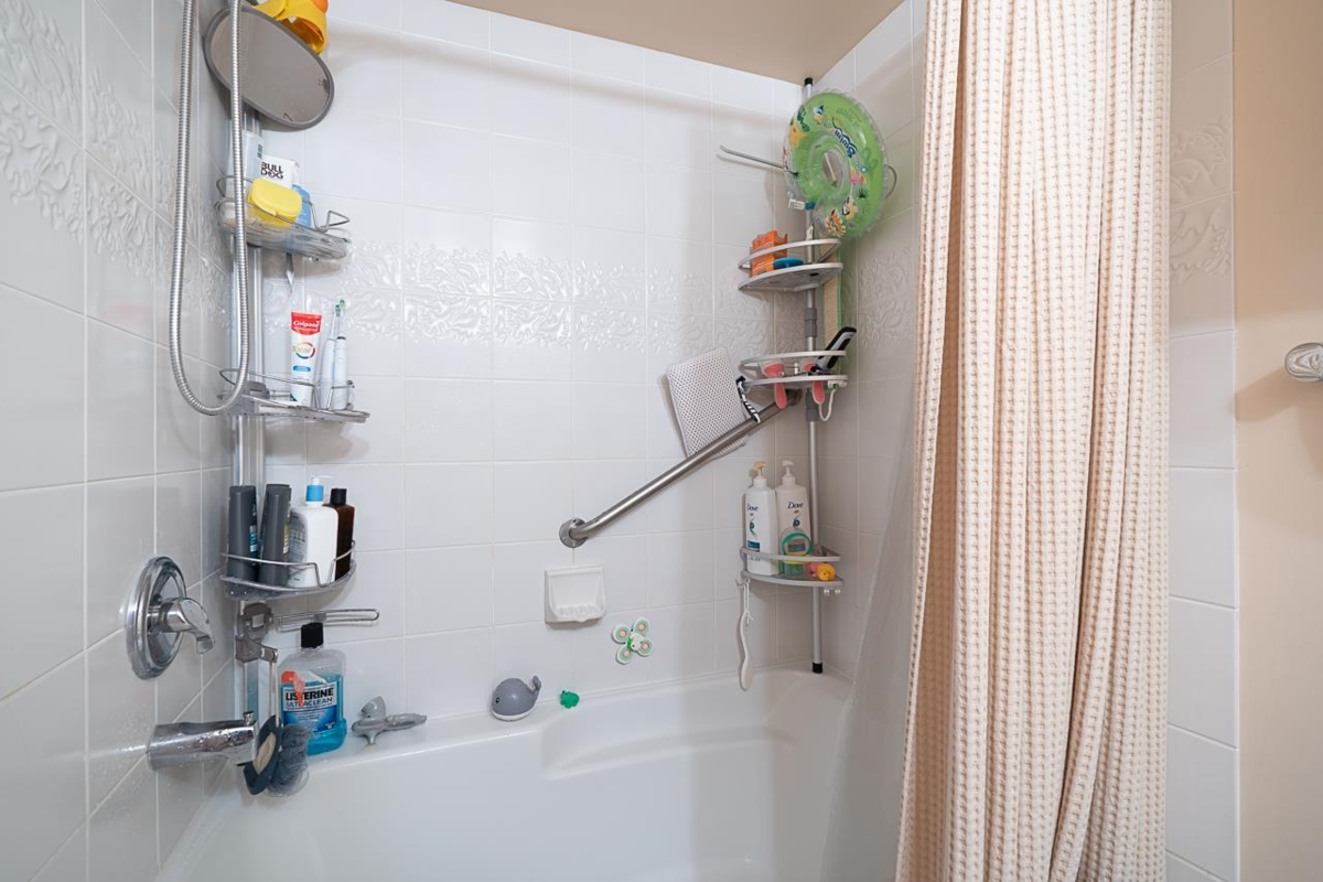 Mudroom Photo of 802 2668 Ash Street, Vancouver, BC