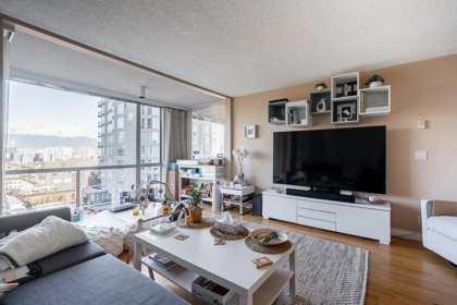 Pantry Photo of 802 2668 Ash Street, Vancouver, BC