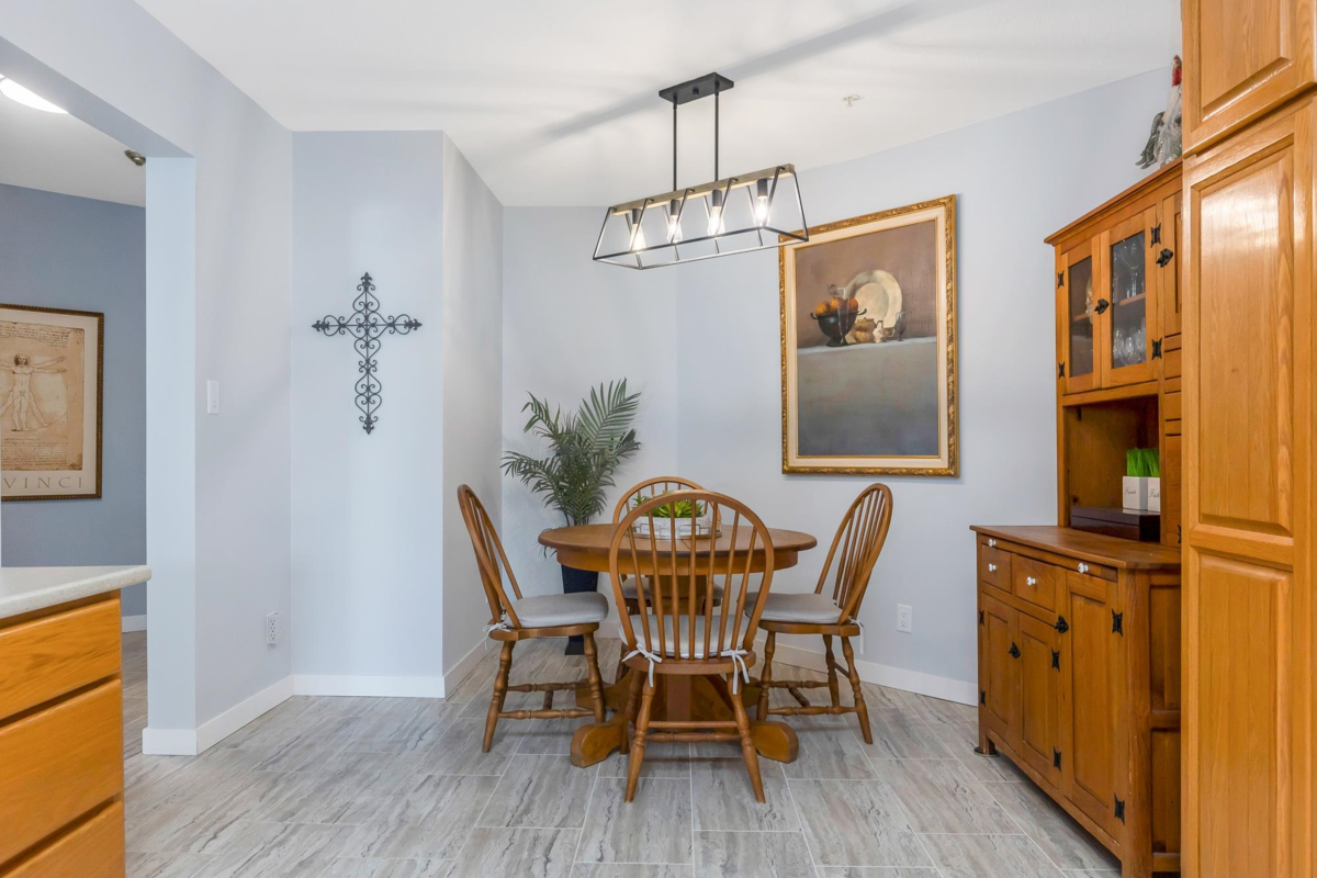 Basement Recreation Room Photo of 214 2451 Gladwin Road, Abbotsford, BC