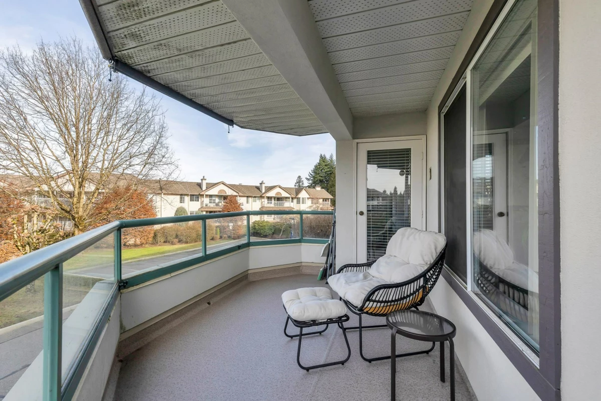 Front Yard Photo of 214 2451 Gladwin Road, Abbotsford, BC