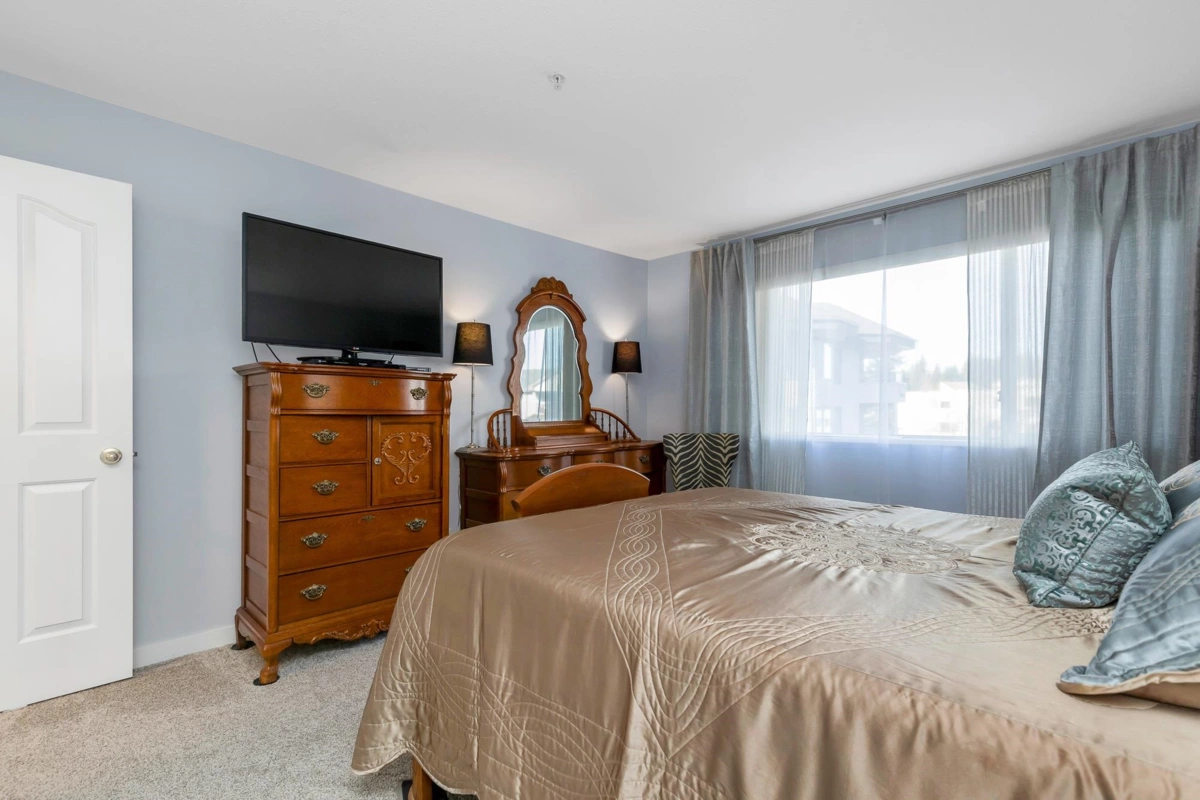 Hallway Photo of 214 2451 Gladwin Road, Abbotsford, BC