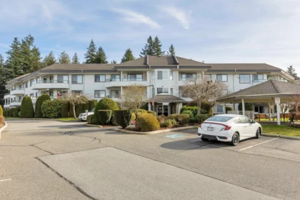 214 2451 Gladwin Road, Abbotsford, BC, Abbotsford — Apartment/Condo for sale