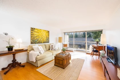 1226 235 Keith Road, West Vancouver, BC