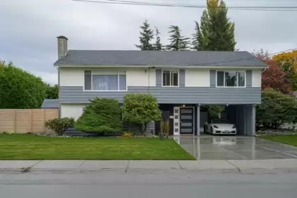 Kitchen Photo of 4434 52a Street, Ladner, BC