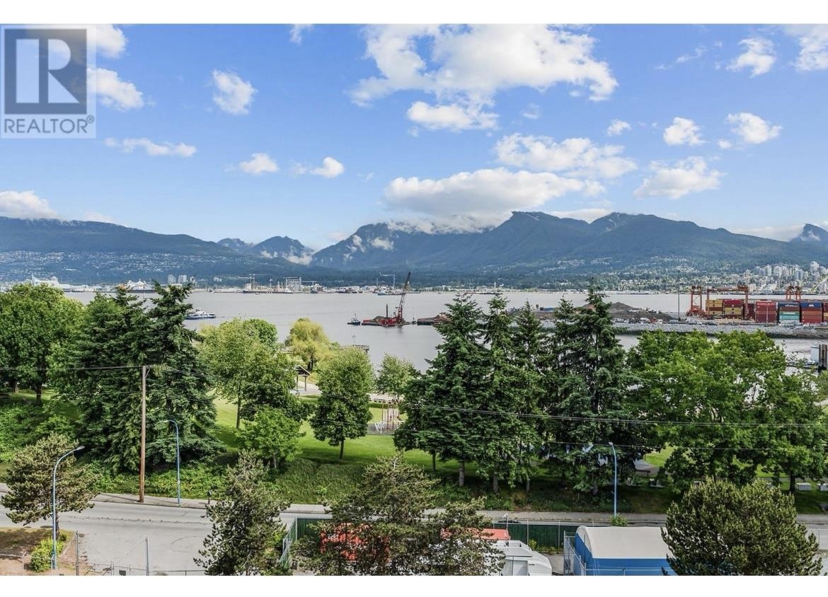 Garage Interior Photo of 604 55 Alexander Street, Vancouver, BC