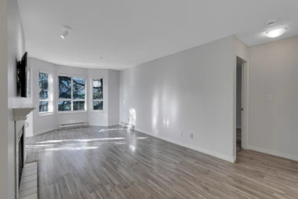319 15268 105 Avenue, Surrey, BC, Surrey — Apartment/Condo for sale