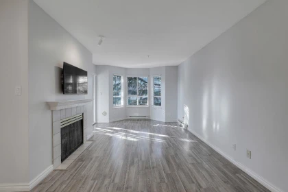 319 15268 105 Avenue, Surrey, BC, Surrey — Apartment/Condo for sale