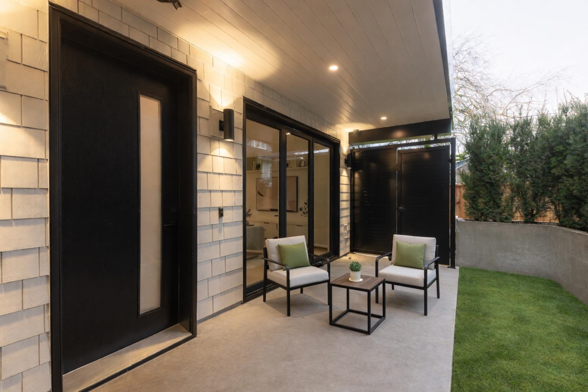 Bedroom 2 Photo of 1 421 W 23rd Avenue, Vancouver, BC