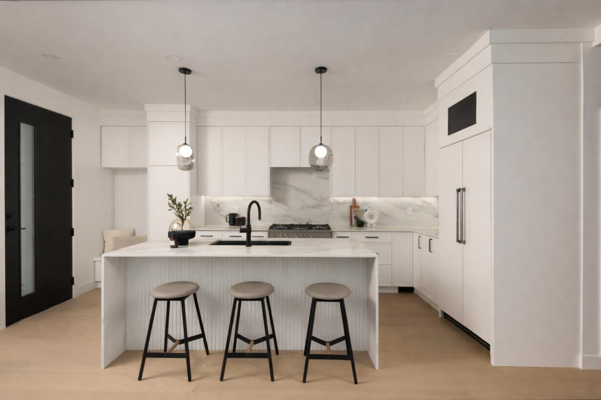 Exterior Rear Photo of 1 421 W 23rd Avenue, Vancouver, BC