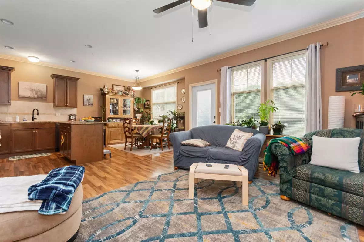 Kitchen Island Photo of 15 1854 Heath Road, Agassiz, BC