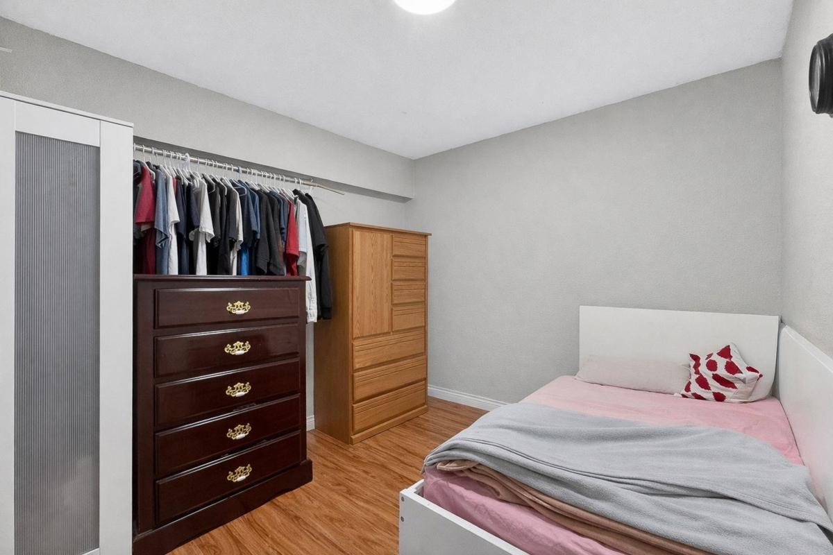 Bedroom 4 Photo of 32891 Bakerview Avenue, Mission, BC