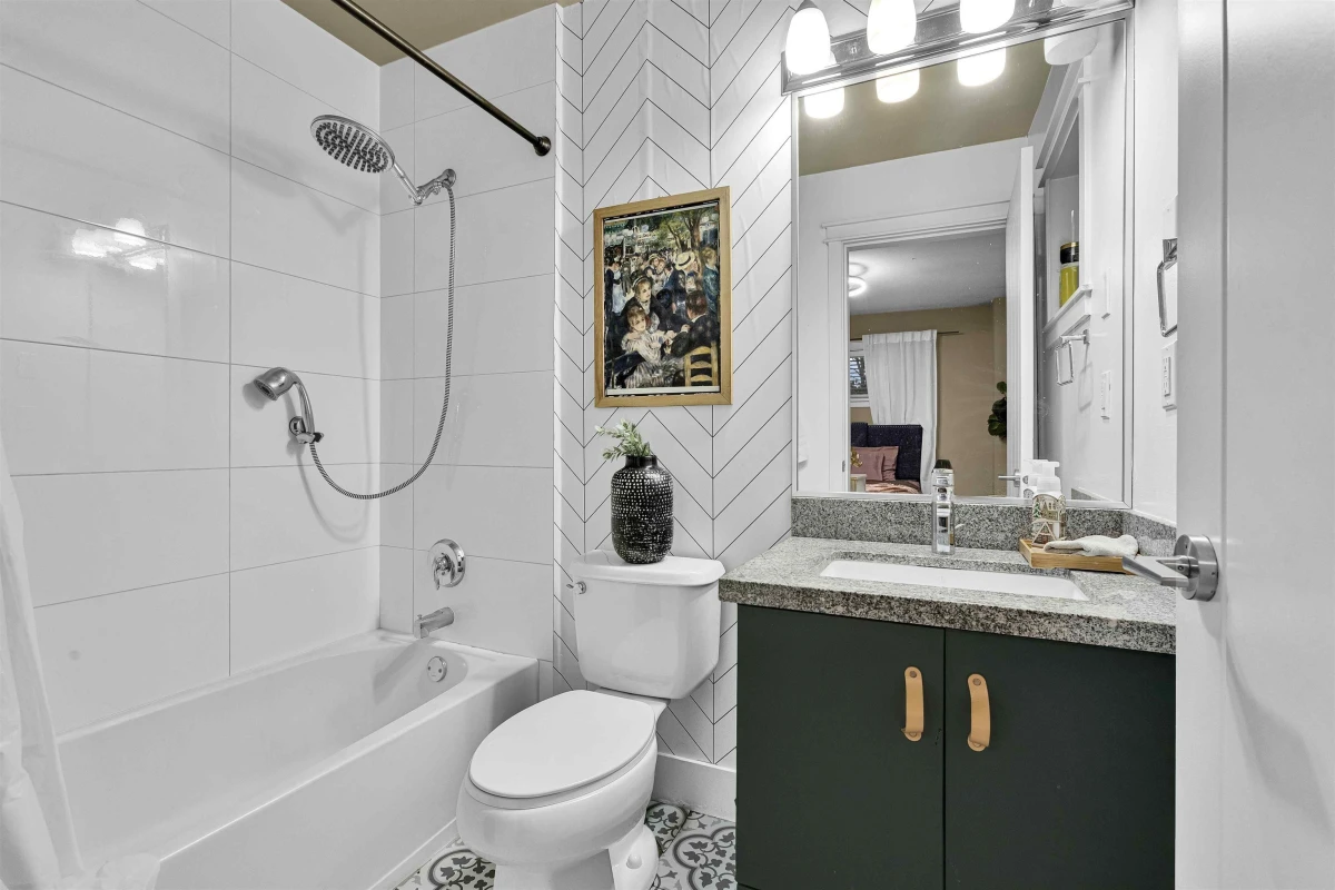 Loft / Bonus Room Photo of 101 13368 72 Avenue, Surrey, BC