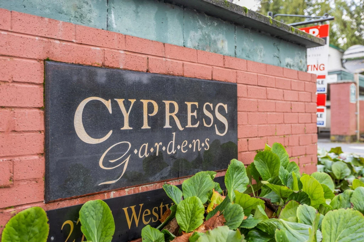Basement Recreation Room Photo of 879 Westview Crescent, North Vancouver, BC