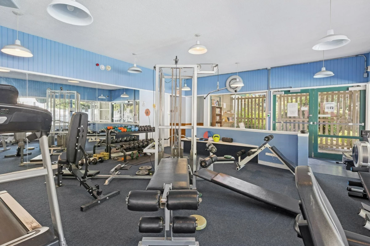 Entry Foyer Photo of 879 Westview Crescent, North Vancouver, BC