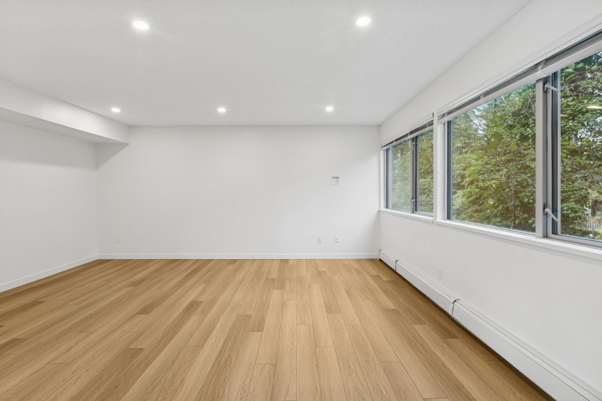 Family Room Photo of 879 Westview Crescent, North Vancouver, BC