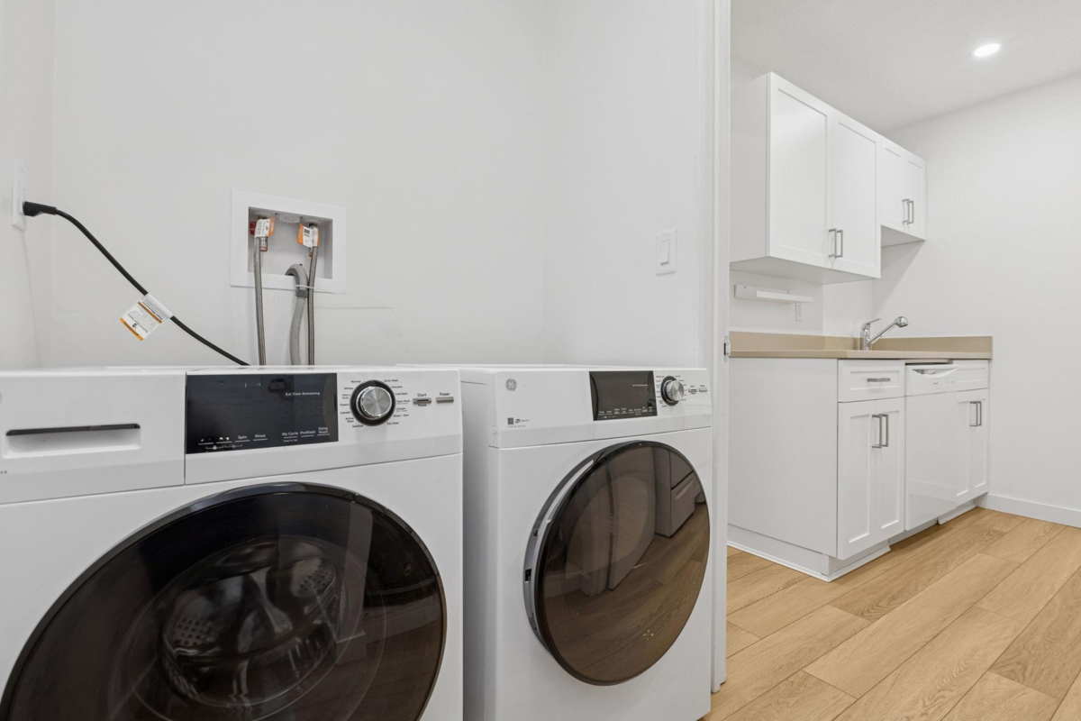 Guest Bathroom Photo of 879 Westview Crescent, North Vancouver, BC