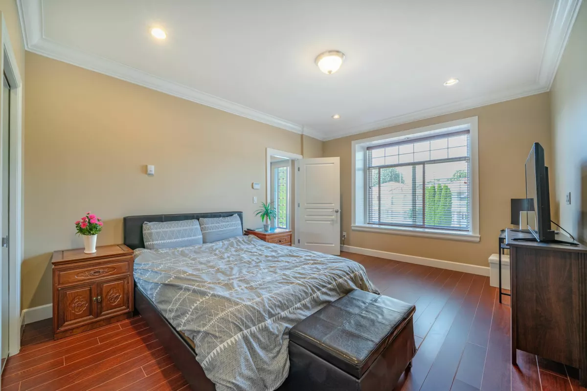 Backyard Photo of 3968 Spruce Street, Burnaby, BC