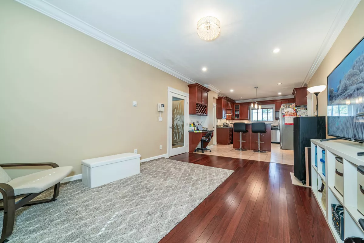 Powder Room Photo of 3968 Spruce Street, Burnaby, BC