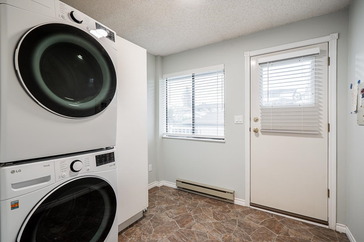 Bedroom 3 Photo of 8074 19th Avenue, Burnaby, BC