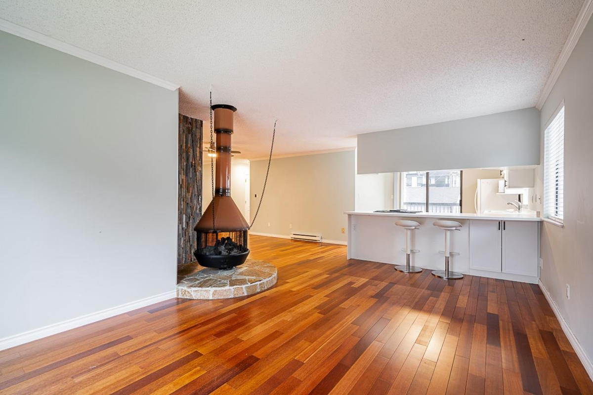 Family Room Photo of 8074 19th Avenue, Burnaby, BC