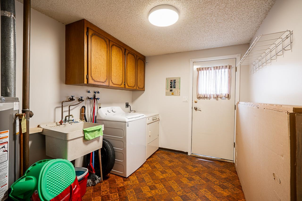 Staircase Photo of 8074 19th Avenue, Burnaby, BC