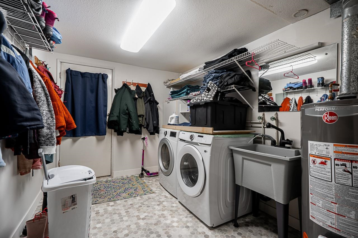 Swimming Pool Photo of 8074 19th Avenue, Burnaby, BC