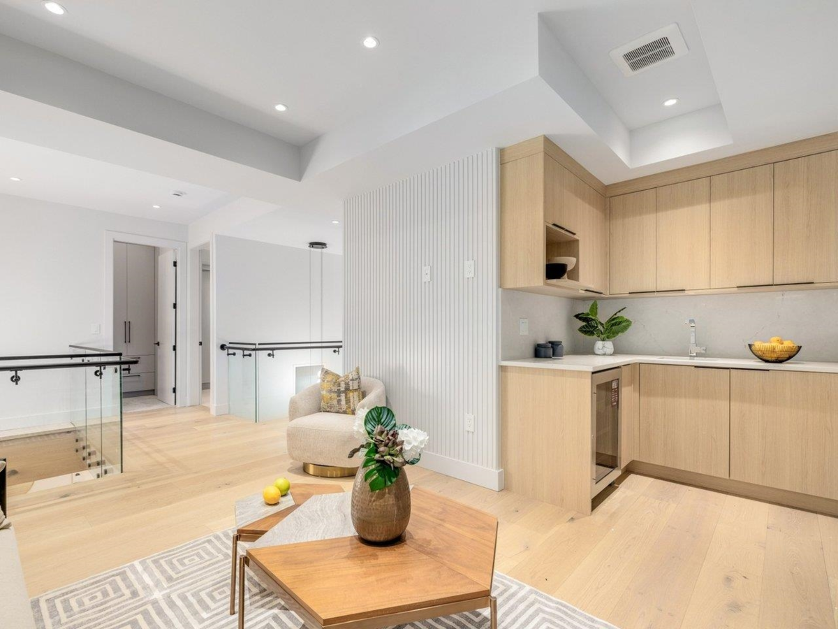 Basement Recreation Room Photo of 2589 141 Street, Surrey, BC