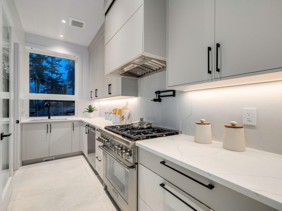 Bedroom 4 Photo of 2589 141 Street, Surrey, BC