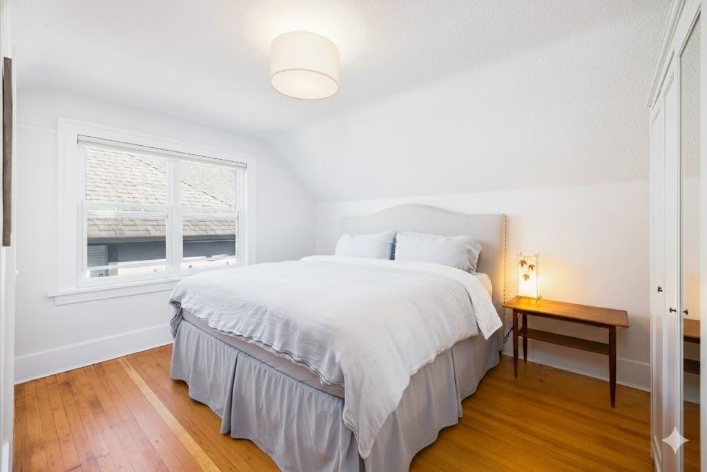 Laundry Room Photo of 404 E 15th Street, North Vancouver, BC