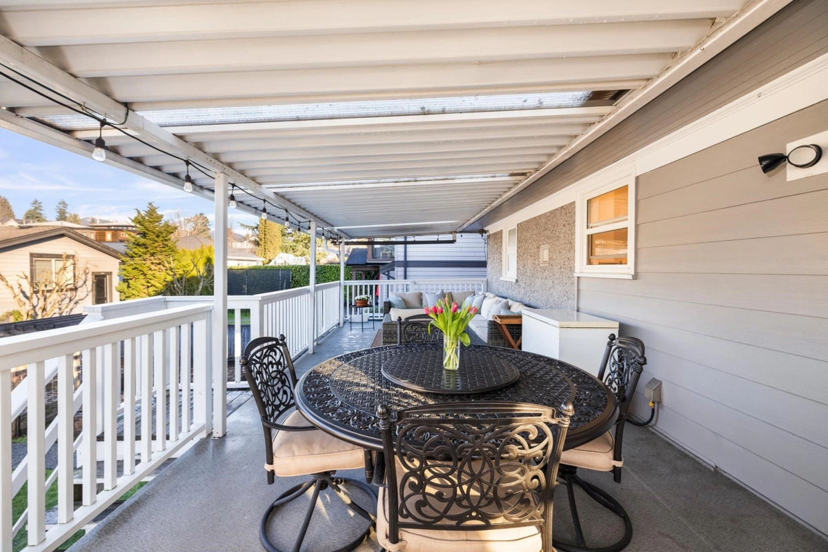 Outdoor Patio Photo of 404 E 15th Street, North Vancouver, BC