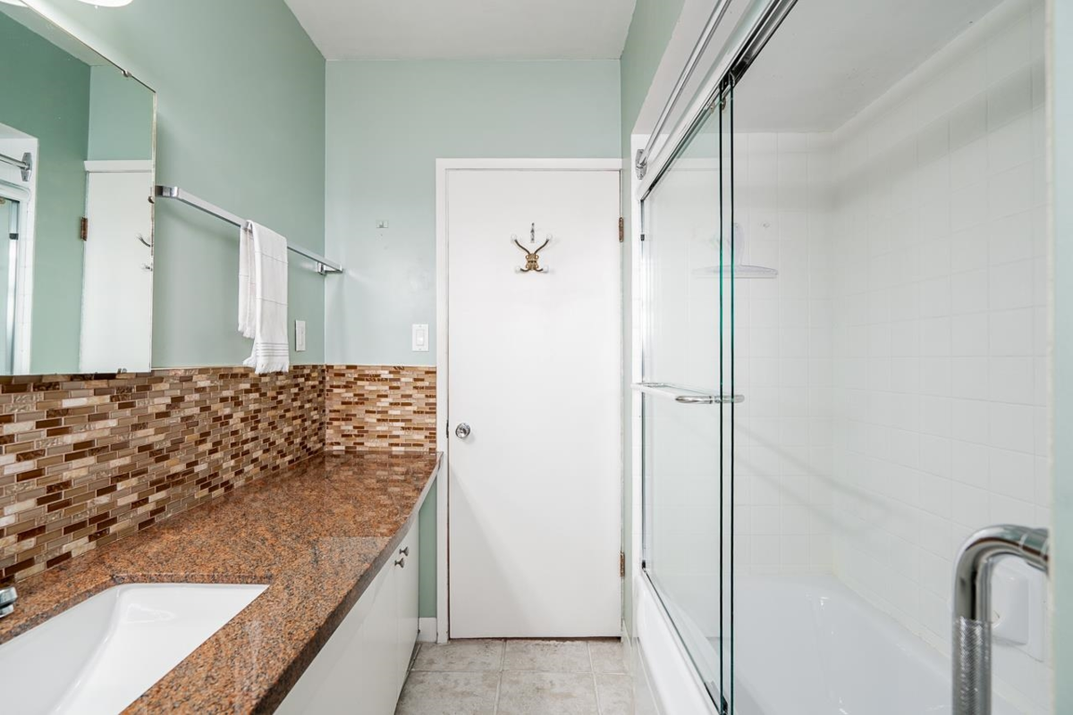 Basement Recreation Room Photo of 3038 Charles Street, Vancouver, BC