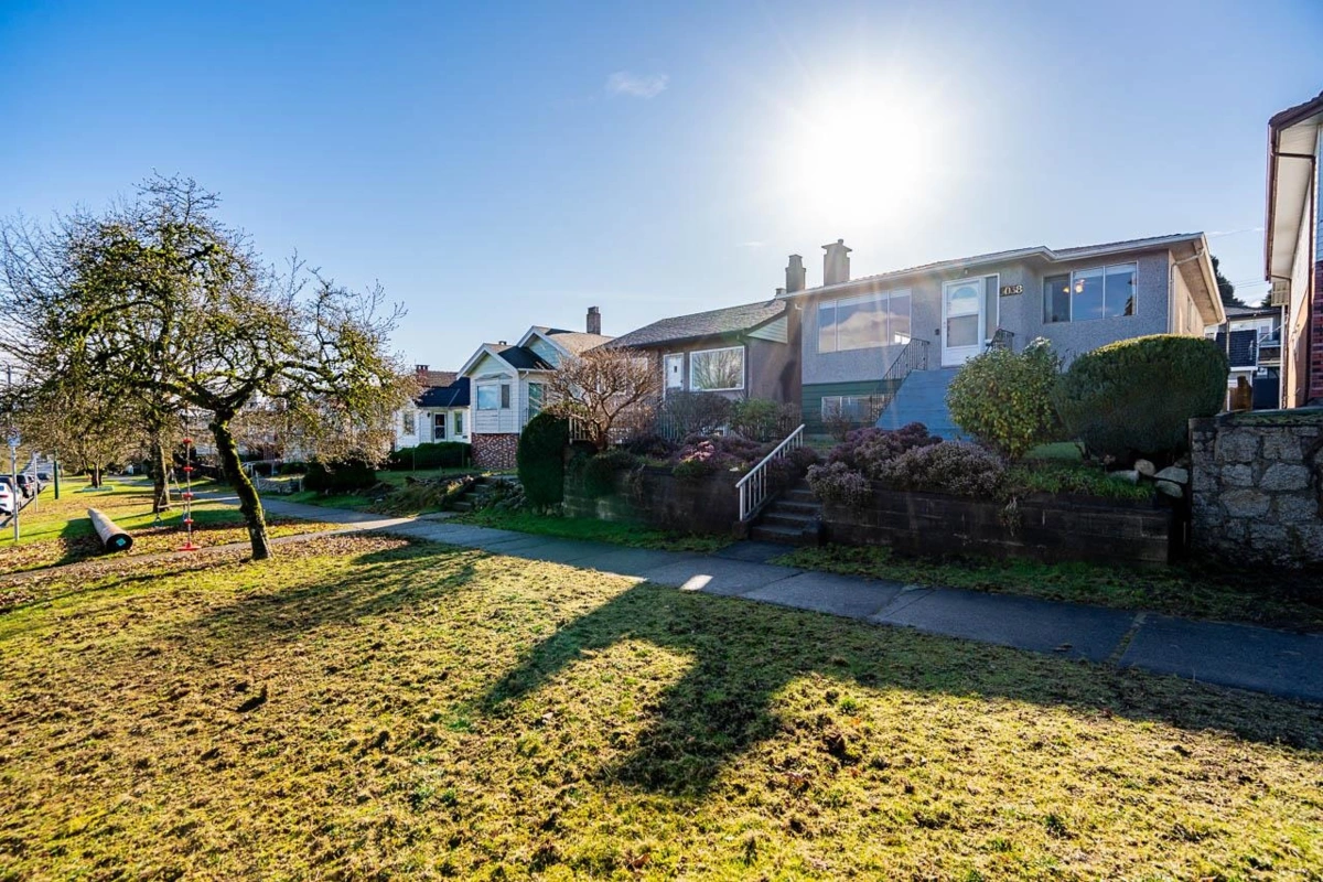 Community Amenities Photo (Clubhouse) of 3038 Charles Street, Vancouver, BC