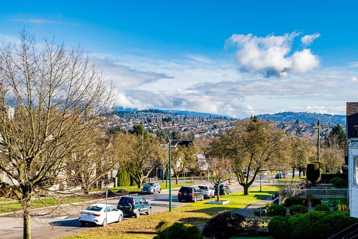 Dining Area Photo of 3038 Charles Street, Vancouver, BC