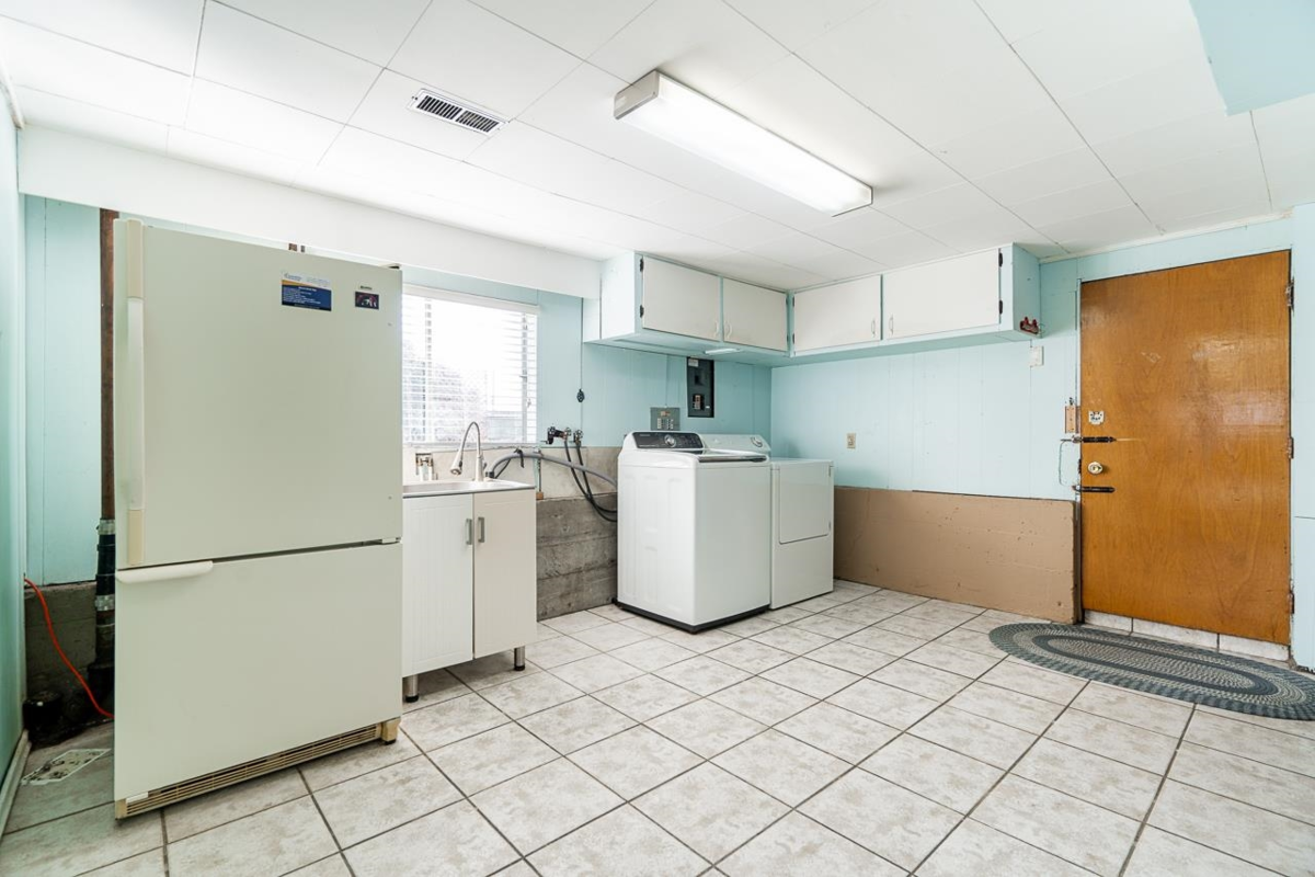 Front Yard Photo of 3038 Charles Street, Vancouver, BC