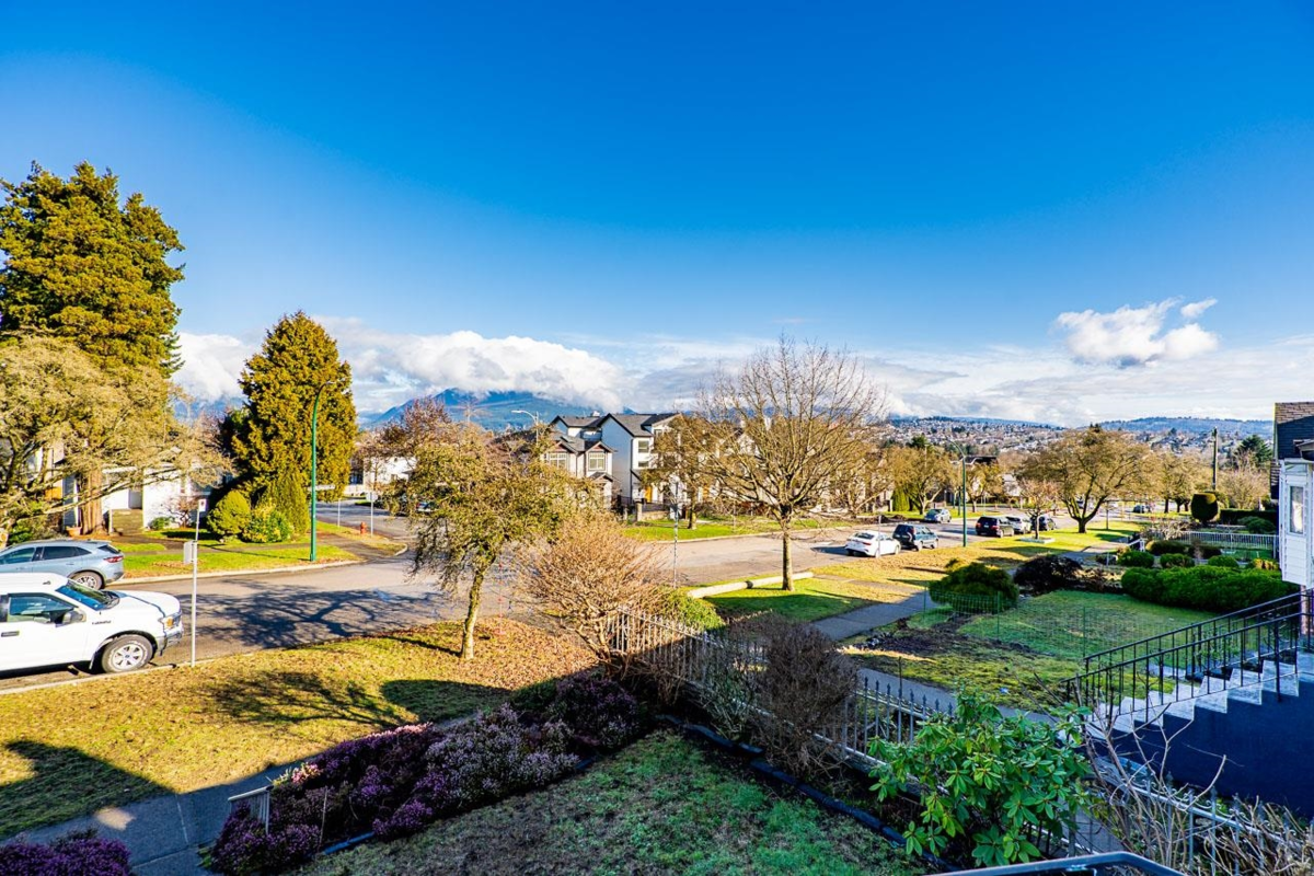 Living Room Photo of 3038 Charles Street, Vancouver, BC