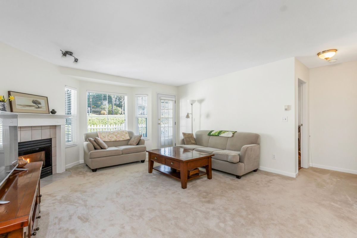 Bedroom 4 Photo of 17 2006 Winfield Drive, Abbotsford, BC
