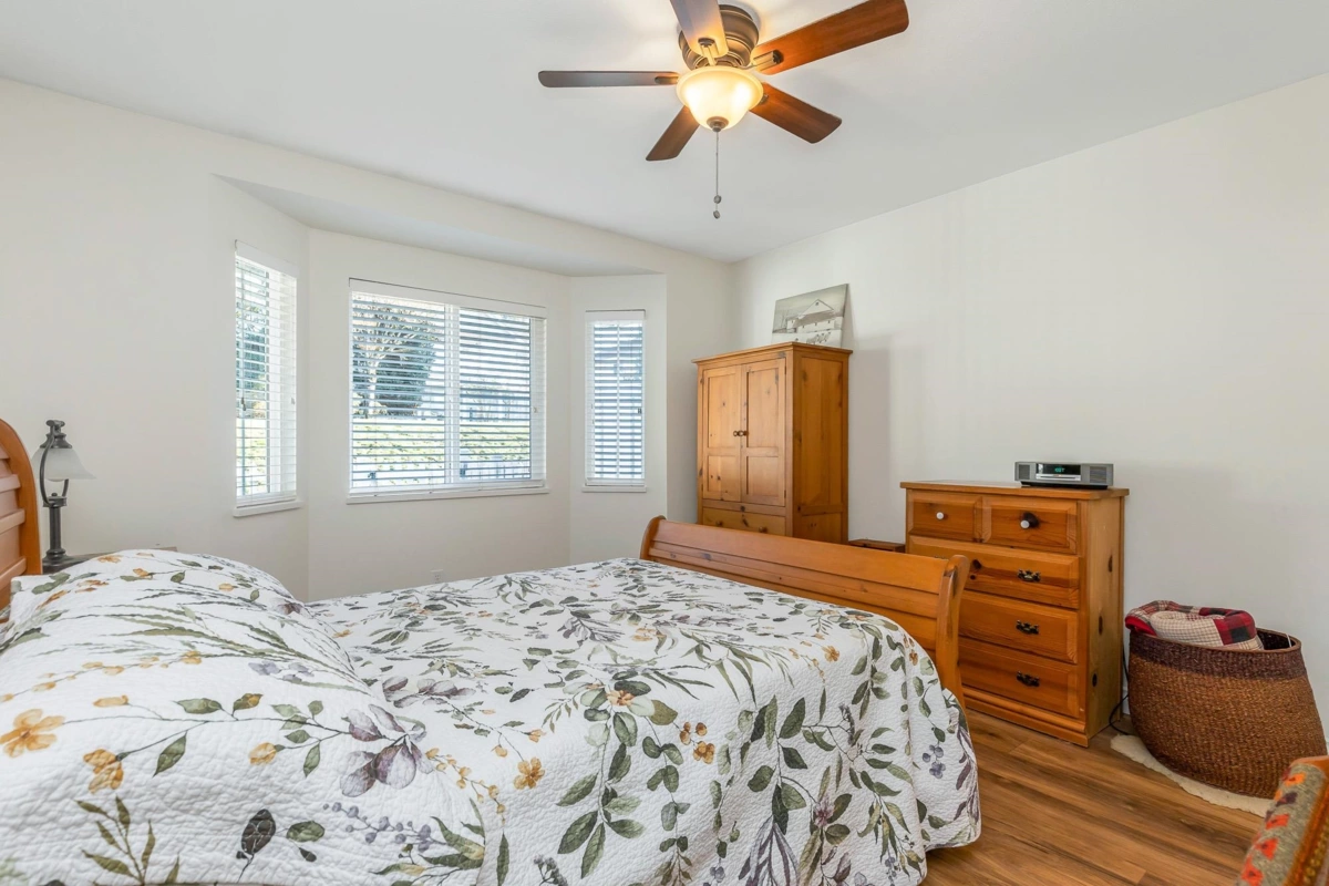 Loft / Bonus Room Photo of 17 2006 Winfield Drive, Abbotsford, BC