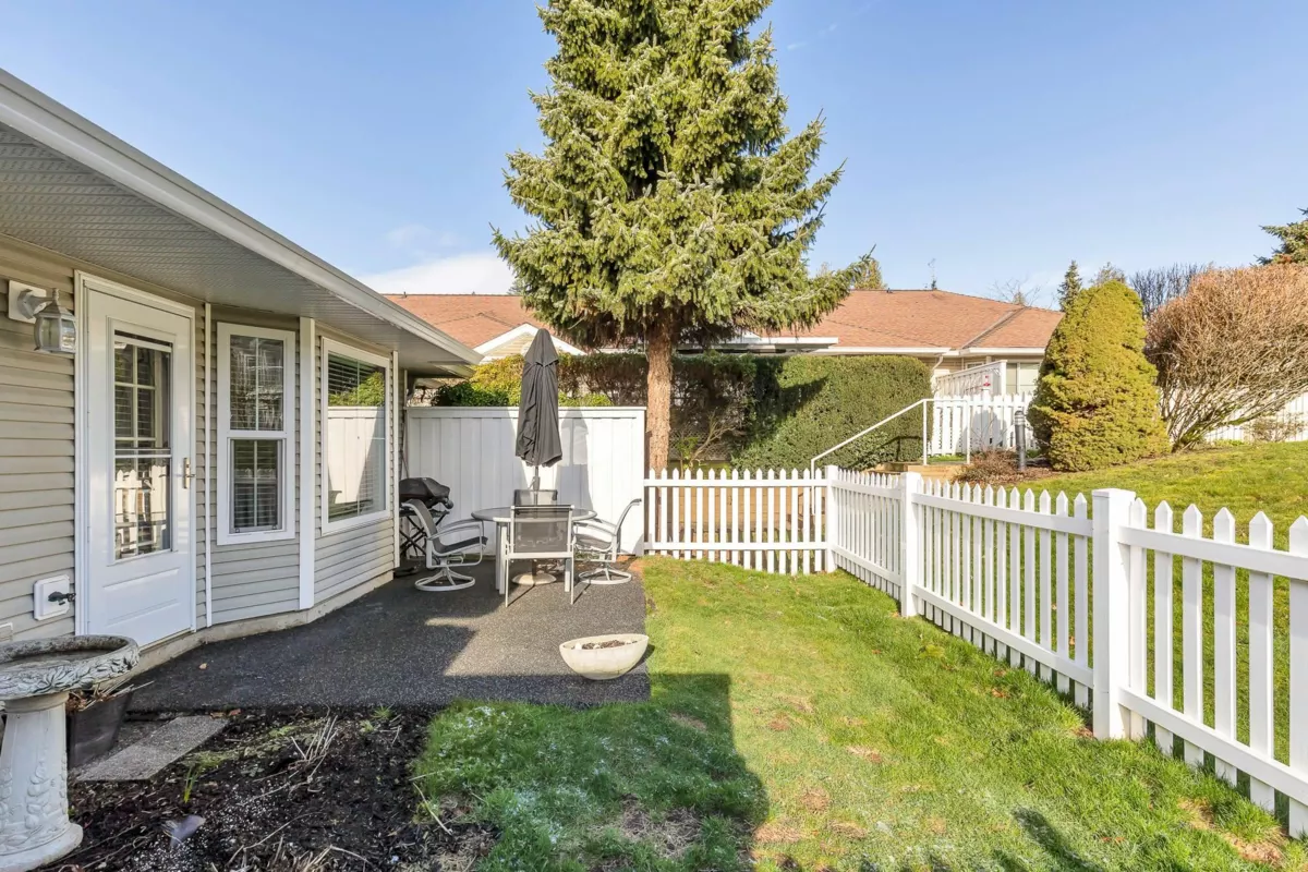 Outdoor Patio Photo of 17 2006 Winfield Drive, Abbotsford, BC