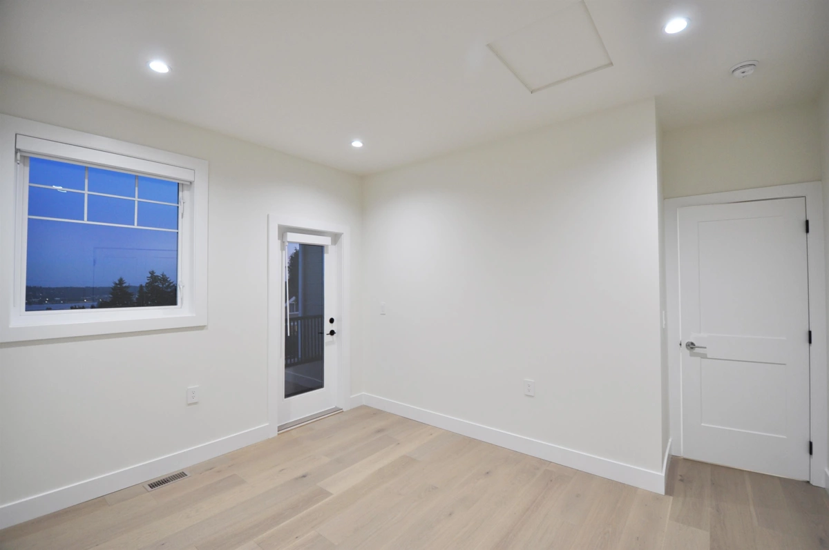 Front Yard Photo of 104 1138 Dansey Avenue, Coquitlam, BC