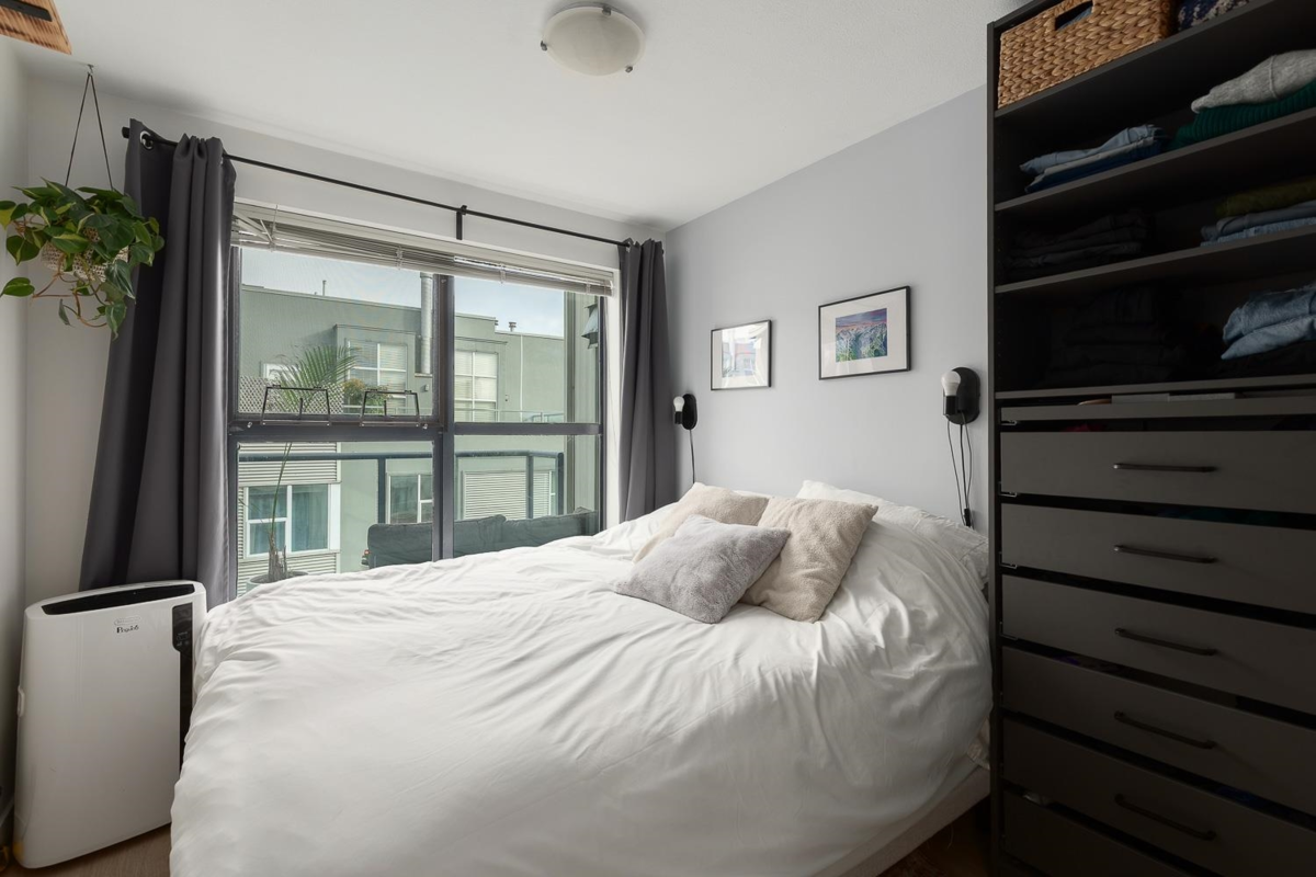 Breakfast Nook Photo of 405 2688 Vine Street, Vancouver, BC