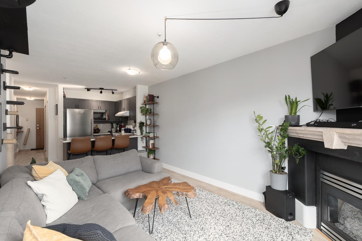 Exterior Rear Photo of 405 2688 Vine Street, Vancouver, BC