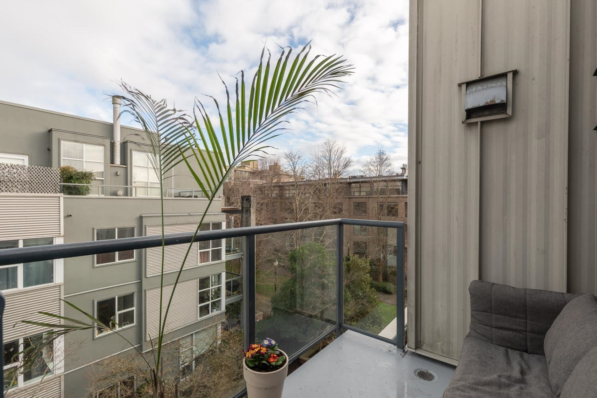 Guest Bathroom Photo of 405 2688 Vine Street, Vancouver, BC
