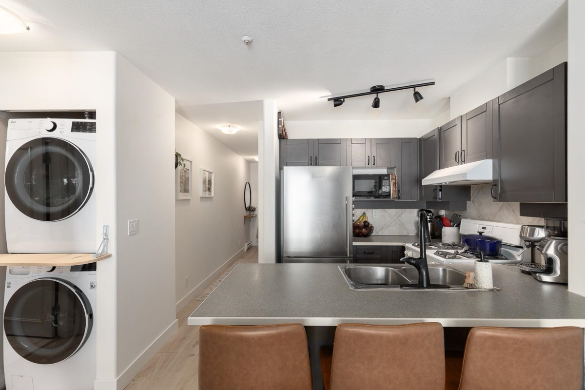 Kitchen Photo of 405 2688 Vine Street, Vancouver, BC