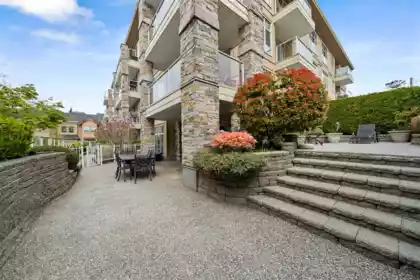 Laundry Room Photo of 102 15164 Prospect Avenue, White Rock, BC