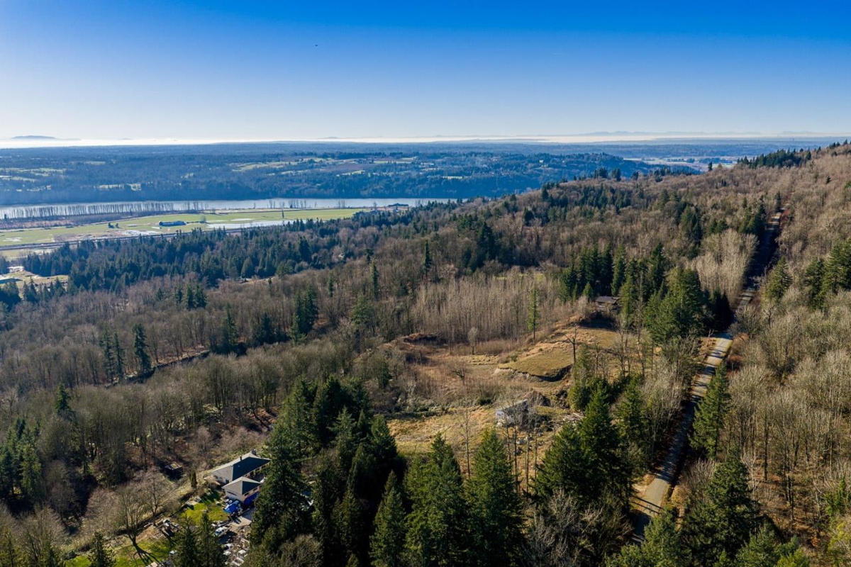 Garage Interior Photo of 31390 Olson Avenue, Mission, BC