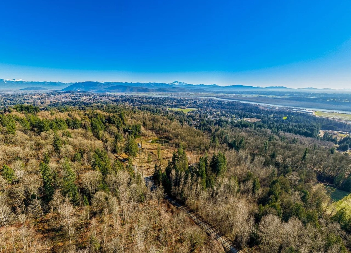 Powder Room Photo of 31390 Olson Avenue, Mission, BC