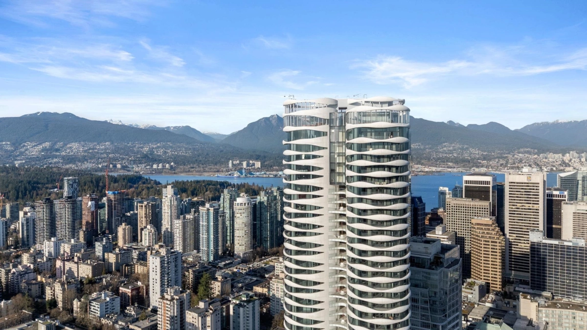 Hot Tub / Spa Photo of 4503 1033 Nelson Street, Vancouver, BC